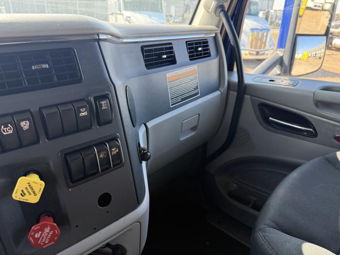 2022 Peterbilt 579-11