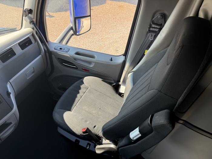 2022 Peterbilt 579-17