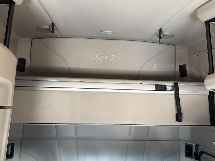 2022 Peterbilt 579-24