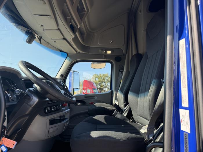2022 Peterbilt 579-33