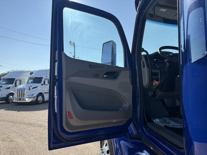 2022 Peterbilt 579-34