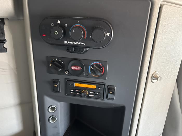 2022 Peterbilt 579-30