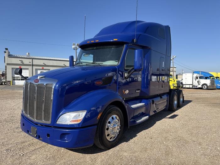 2022 Peterbilt 579-36