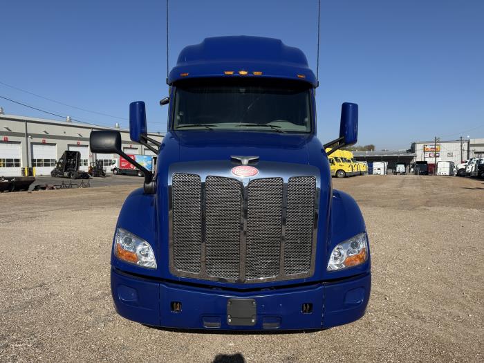 2022 Peterbilt 579-39