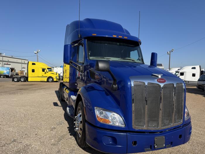 2022 Peterbilt 579-42
