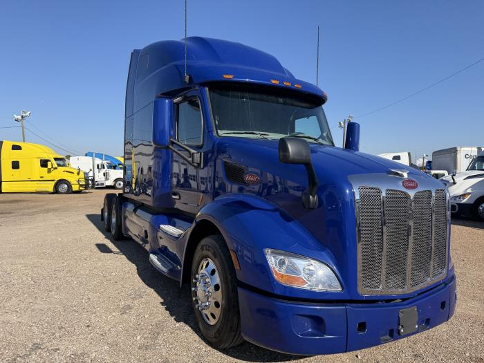 2022 Peterbilt 579-43