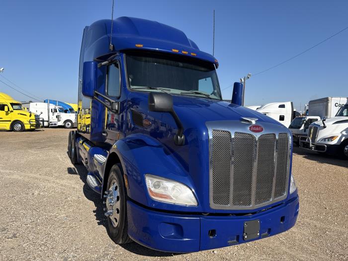 2022 Peterbilt 579-42