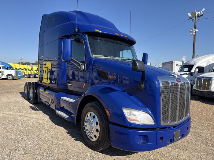 2022 Peterbilt 579-43