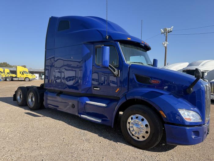 2022 Peterbilt 579-45
