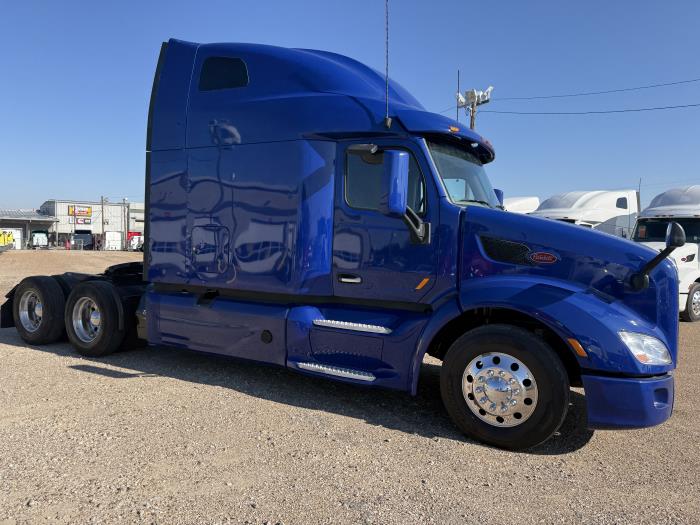 2022 Peterbilt 579-46