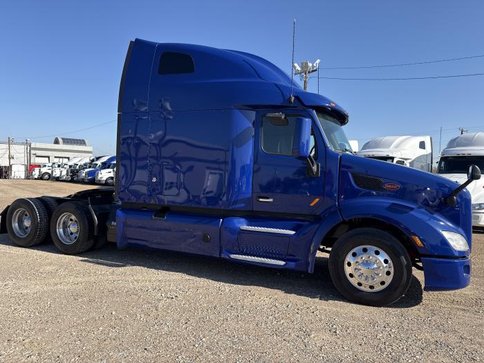 2022 Peterbilt 579-46