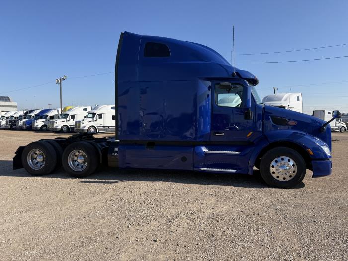 2022 Peterbilt 579-47