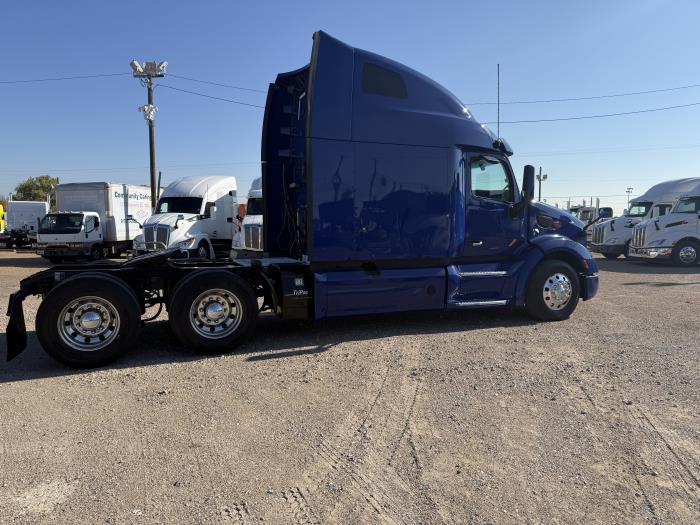 2022 Peterbilt 579-51