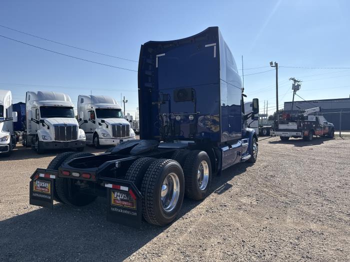 2022 Peterbilt 579-56