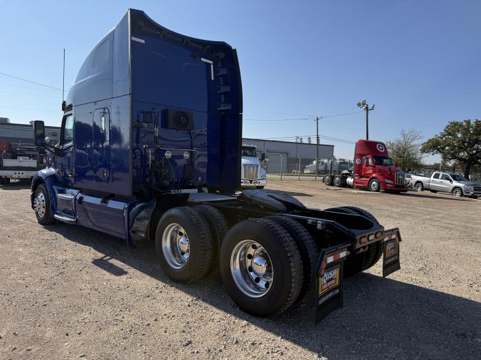2022 Peterbilt 579-62