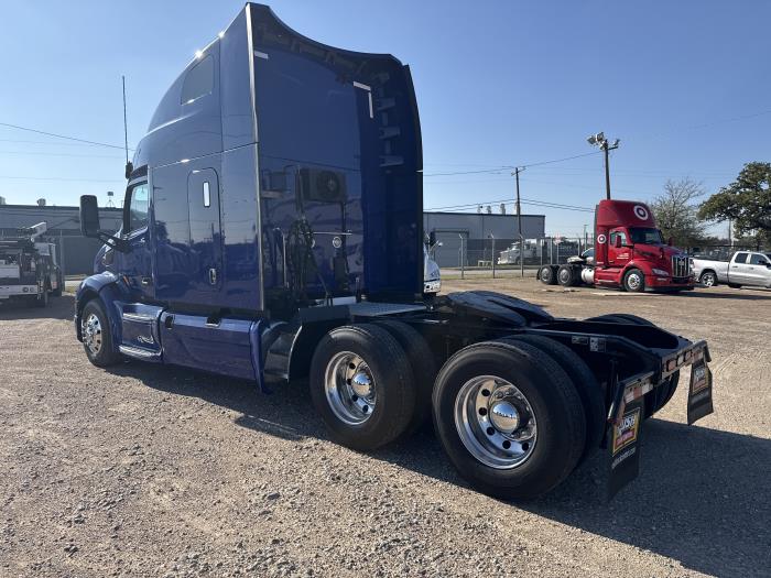 2022 Peterbilt 579-62