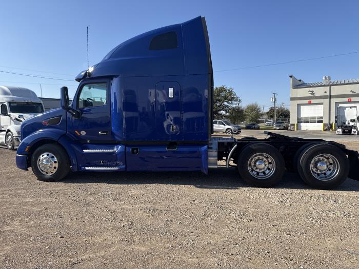 2022 Peterbilt 579-66