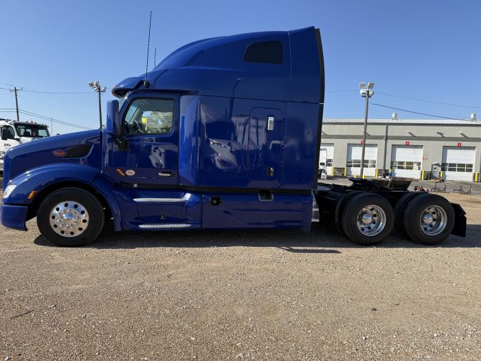2022 Peterbilt 579-68