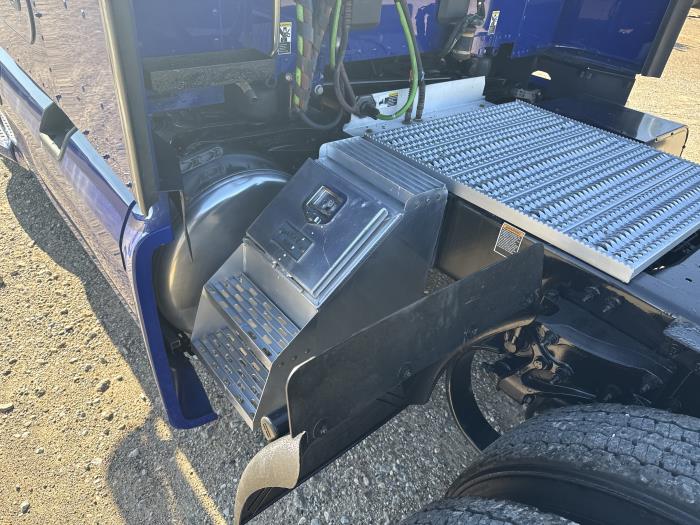 2022 Peterbilt 579-73