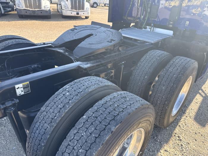 2022 Peterbilt 579-75