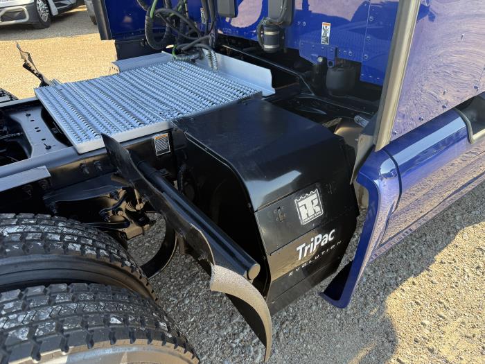 2022 Peterbilt 579-4