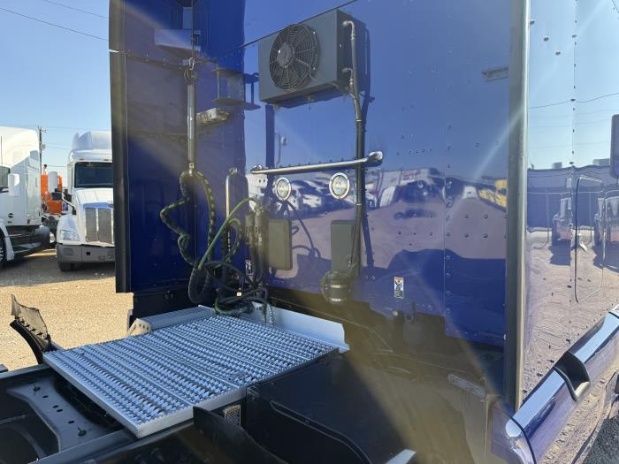 2022 Peterbilt 579-75