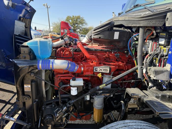 2022 Peterbilt 579-76