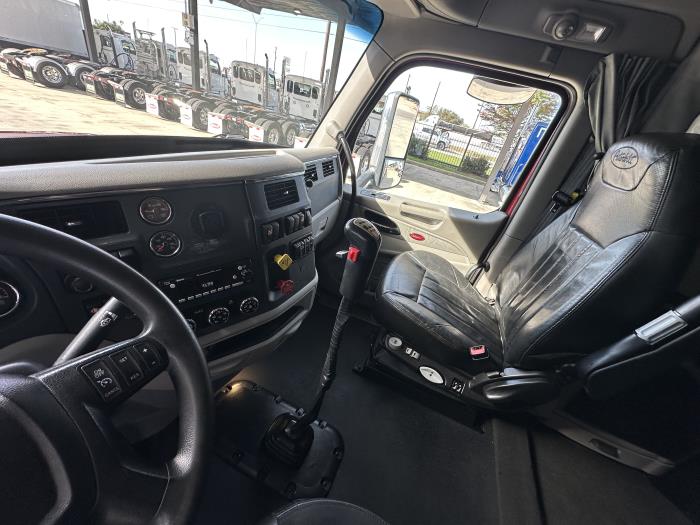 2022 Peterbilt 567-16