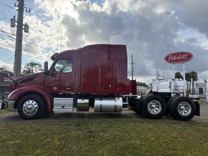 2022 Peterbilt 579-2