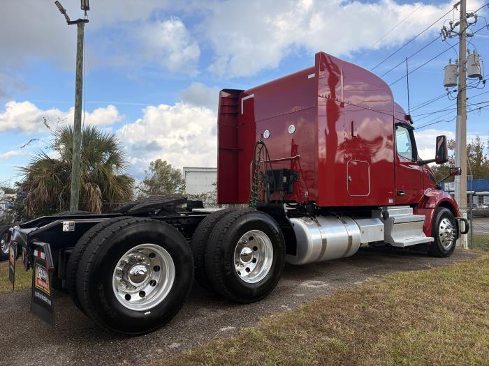 2022 Peterbilt 579-5