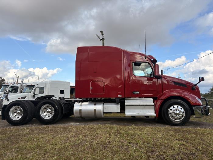 2022 Peterbilt 579-6