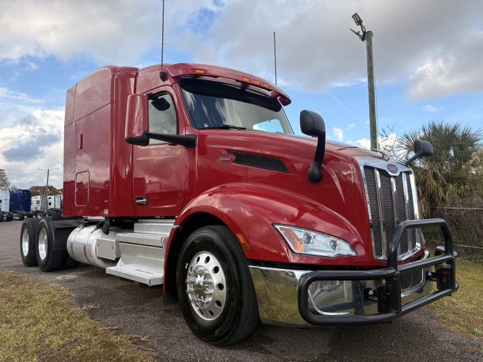 2022 Peterbilt 579-7