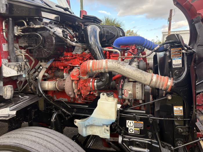 2022 Peterbilt 579-23