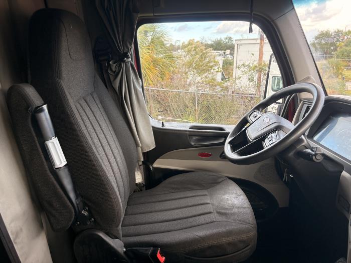 2022 Peterbilt 579-21
