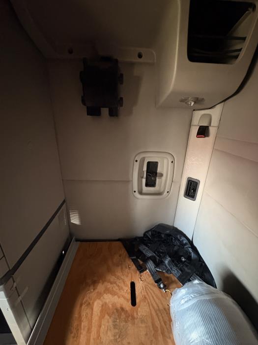 2022 Peterbilt 579-13