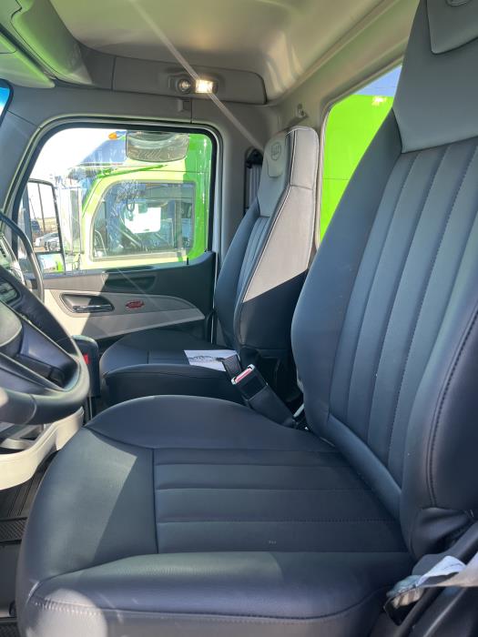 2026 Peterbilt 567-12