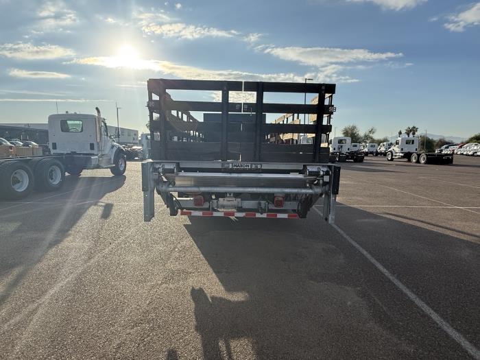 2020 Peterbilt 337-4