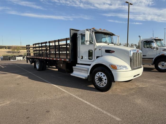 2020 Peterbilt 337-8