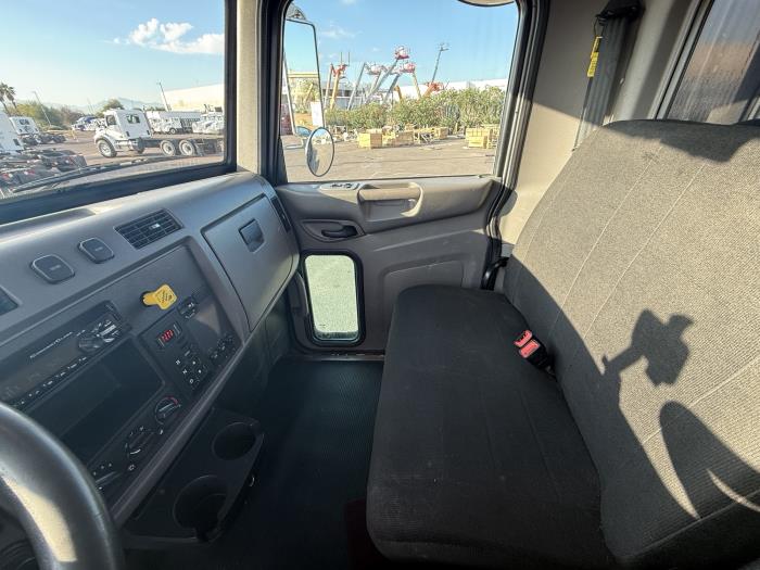 2020 Peterbilt 337-13