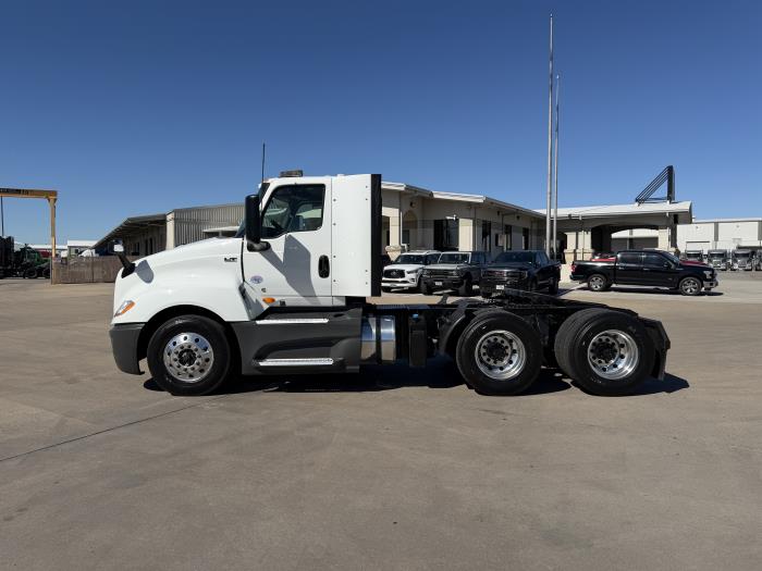 2021 International LT625-1