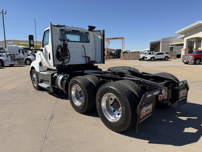 2021 International LT625-2