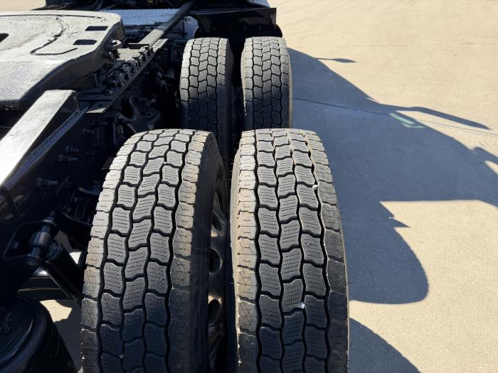 2021 International LT625-10