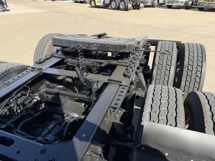 2021 International LT625-13