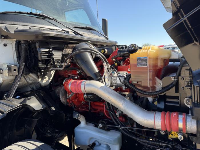 2021 International LT625-18