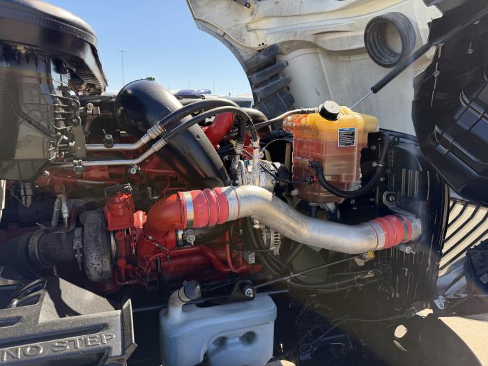 2021 International LT625-19