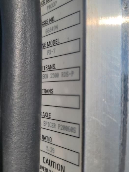 2020 Peterbilt 337-16