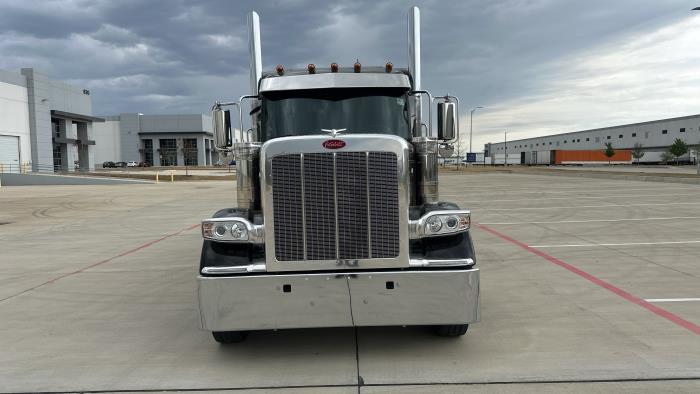 2026 Peterbilt 589-1