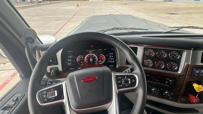 2026 Peterbilt 589-20