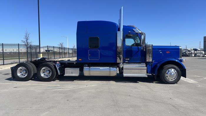2026 Peterbilt 589-3