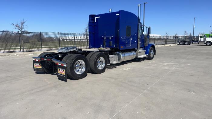 2026 Peterbilt 589-4